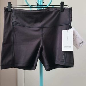 Athleta Ultimate Run Shortie Solid Black Size Large